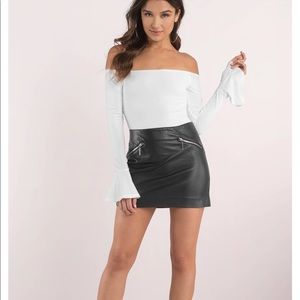 White long sleeve bodysuit